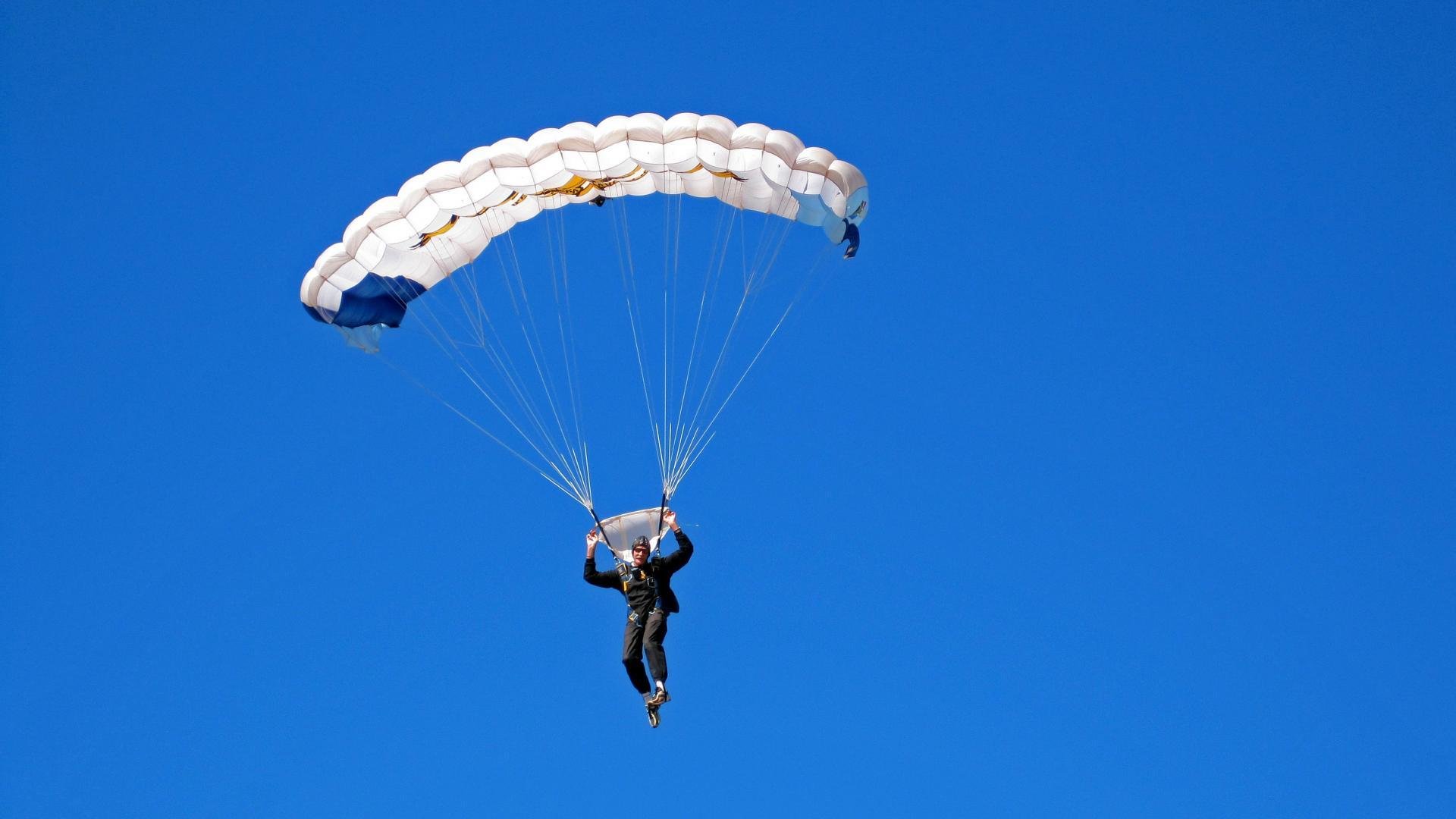 开云体育视频直播-巴黎圣日耳曼豪取多场胜利，稳居法甲榜首